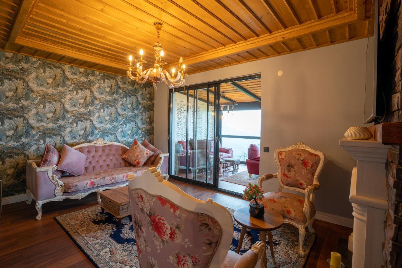 Poison Garden Suite Gozalan Екстериор снимка