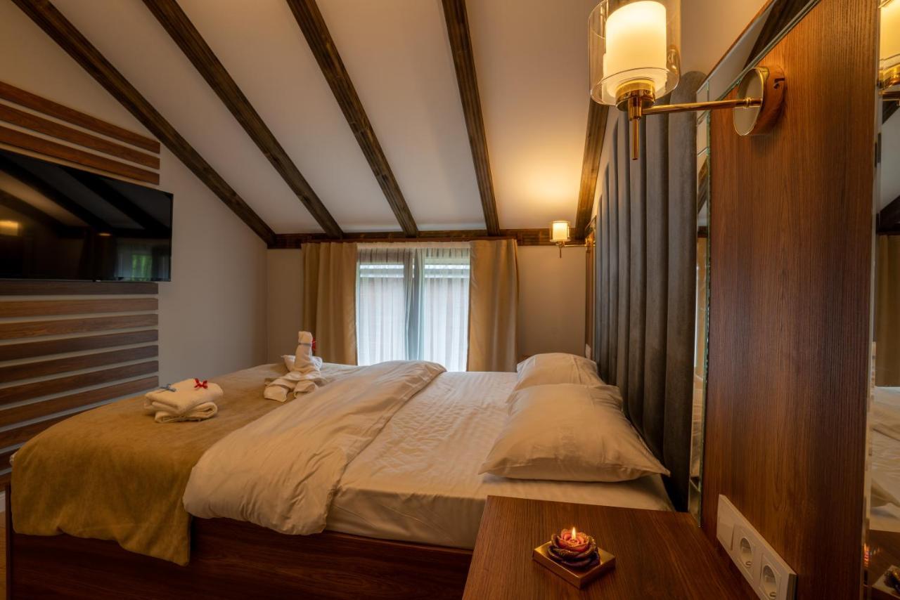 Poison Garden Suite Gozalan Екстериор снимка