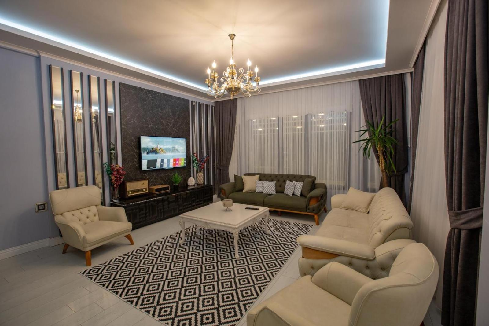 Poison Garden Suite Gozalan Екстериор снимка